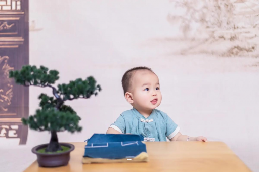 微山孕妇几个月有反应